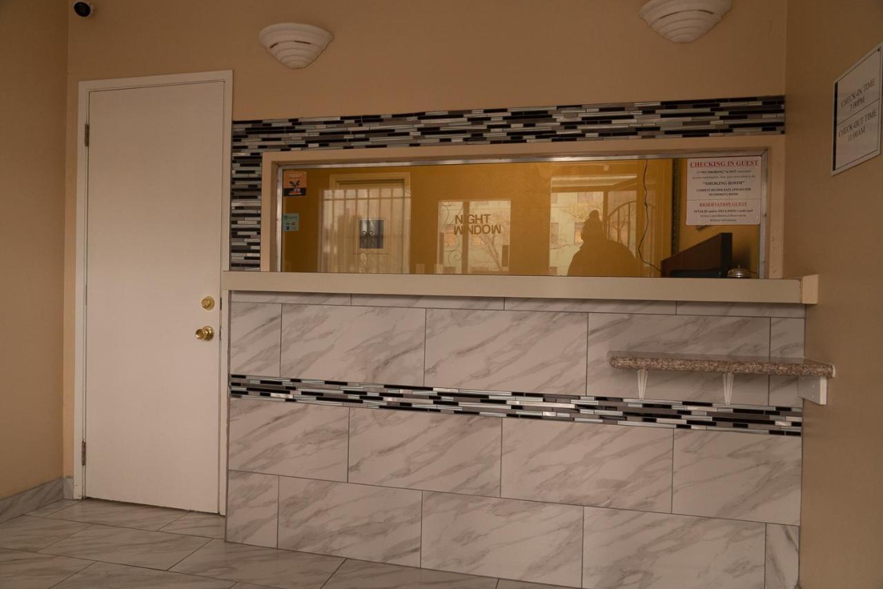 Stay Inn Suite Stockton Buitenkant foto