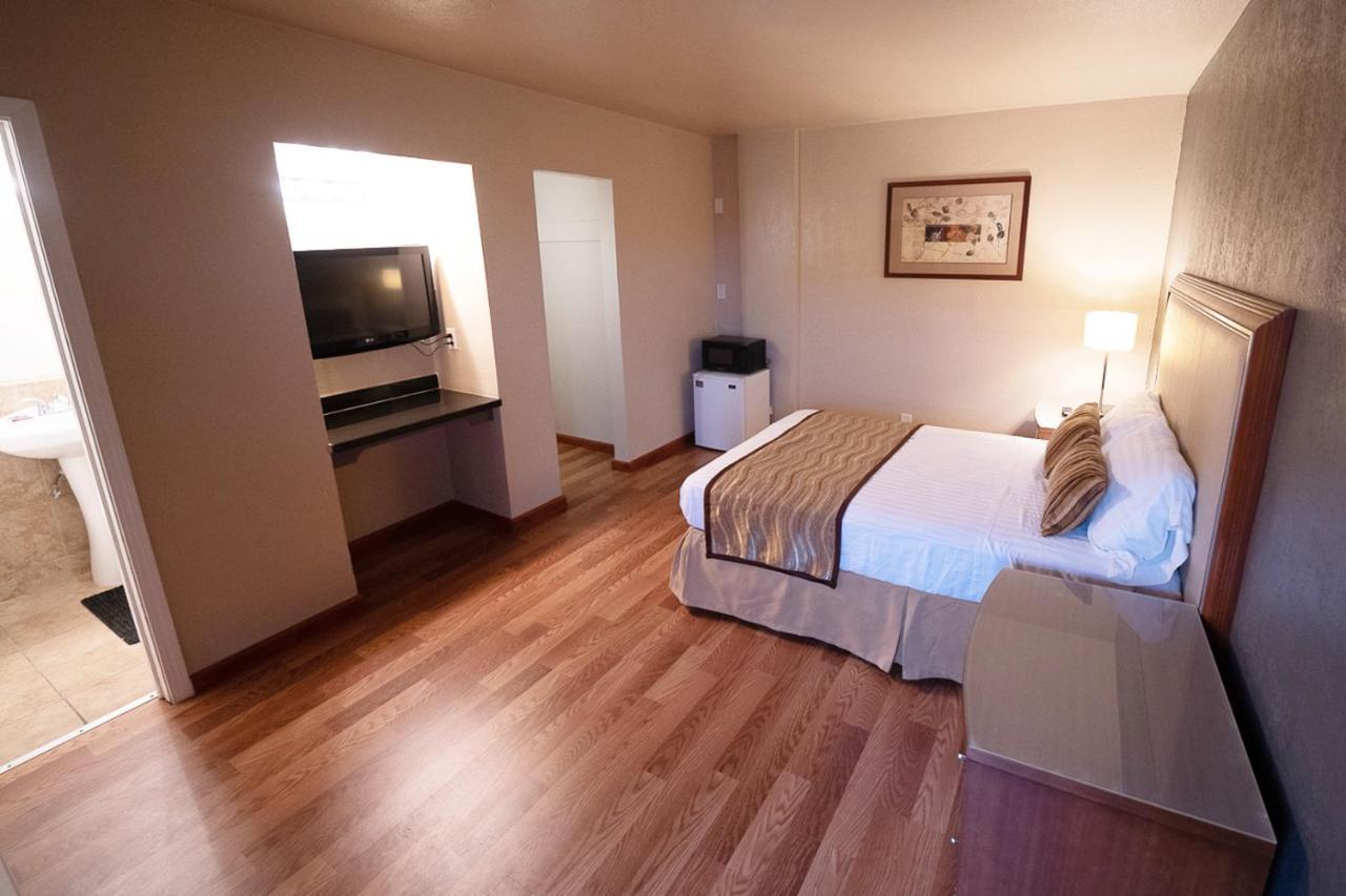 Stay Inn Suite Stockton Buitenkant foto