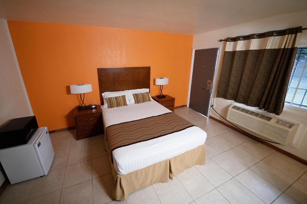 Stay Inn Suite Stockton Buitenkant foto