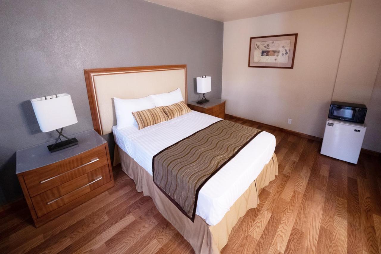 Stay Inn Suite Stockton Buitenkant foto