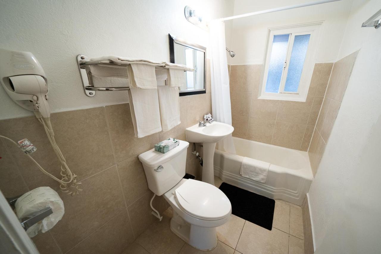 Stay Inn Suite Stockton Buitenkant foto